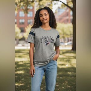 NWT NFL Apparel Women’s Crew Neck Gray Short Sleeve Houston Texans Tee Shirt - M